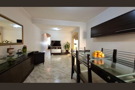 Casa à venda com 150m², 3 quartos e 5 vagasCopa