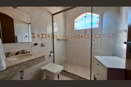 Casa à venda com 150m², 3 quartos e 5 vagasBanheiro 2
