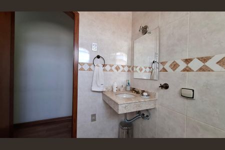 Casa à venda com 150m², 3 quartos e 5 vagasBanheiro 2