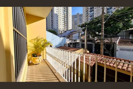 Casa à venda com 150m², 3 quartos e 5 vagasVaranda