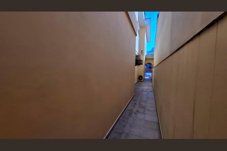 Casa à venda com 150m², 3 quartos e 5 vagasCorredor lateral