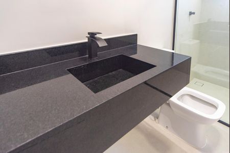 Casa à venda com 278m², 3 quartos e 4 vagasBanheiro Suíte 1