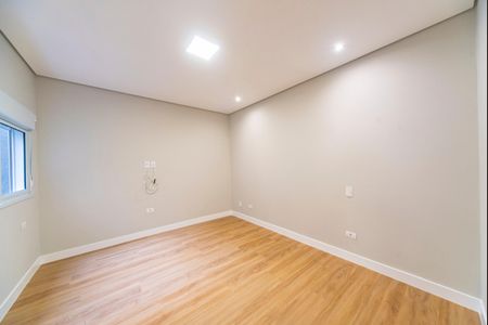 Casa à venda com 278m², 3 quartos e 4 vagasSuíte 2