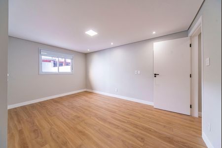 Casa à venda com 278m², 3 quartos e 4 vagasSuíte 1