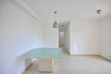 Apartamento para alugar com 72m², 3 quartos e 2 vagasSala