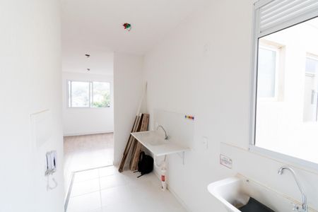 Apartamento à venda com 41m², 2 quartos e sem vagaCozinha e Área de Serviço