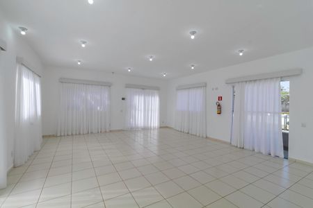 Apartamento para alugar com 48m², 2 quartos e 1 vagaÁrea comum - Salão de festas