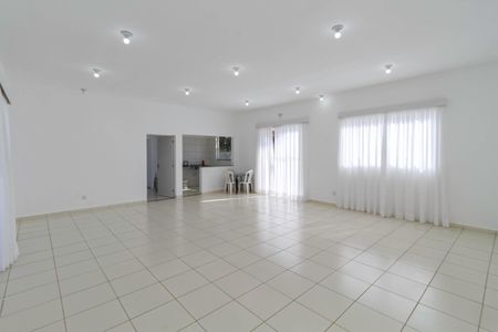Apartamento para alugar com 48m², 2 quartos e 1 vagaÁrea comum - Salão de festas