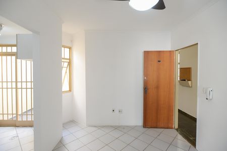 Apartamento para alugar com 34m², 1 quarto e 1 vaga Apartamento para alugar com 34m², 1 quarto e 1 vagaSala