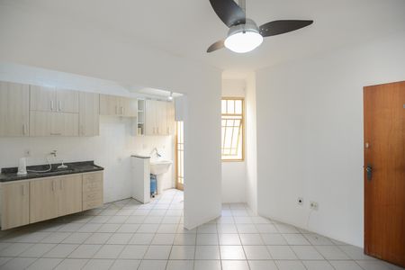 Apartamento para alugar com 34m², 1 quarto e 1 vaga Apartamento para alugar com 34m², 1 quarto e 1 vagaSala