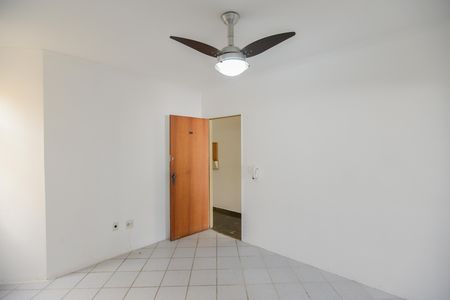 Apartamento para alugar com 34m², 1 quarto e 1 vaga Apartamento para alugar com 34m², 1 quarto e 1 vagaSala
