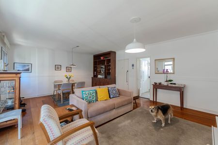 Apartamento à venda com 120m², 3 quartos e 1 vaga Apartamento à venda com 120m², 3 quartos e 1 vagaSala