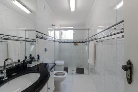 Apartamento à venda com 120m², 3 quartos e 1 vaga Apartamento à venda com 120m², 3 quartos e 1 vagaBanheiro Social
