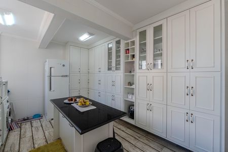 Apartamento à venda com 120m², 3 quartos e 1 vaga Apartamento à venda com 120m², 3 quartos e 1 vagaCozinha e Área de Serviço