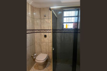 Casa à venda com 264m², 4 quartos e 3 vagas Casa à venda com 264m², 4 quartos e 3 vagasBanheiro 2