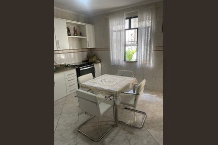 Casa à venda com 264m², 4 quartos e 3 vagas Casa à venda com 264m², 4 quartos e 3 vagasCozinha