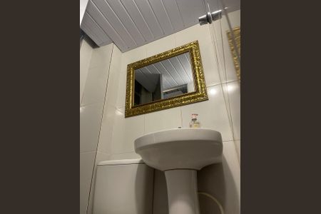 Casa à venda com 264m², 4 quartos e 3 vagas Casa à venda com 264m², 4 quartos e 3 vagasBanheiro 4