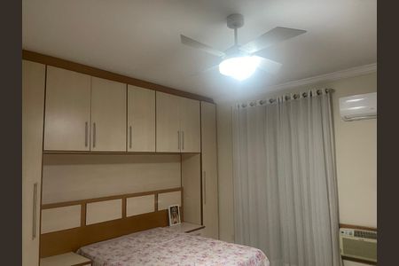 Casa à venda com 264m², 4 quartos e 3 vagas Casa à venda com 264m², 4 quartos e 3 vagasQuarto 1