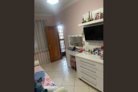 Casa à venda com 264m², 4 quartos e 3 vagas Casa à venda com 264m², 4 quartos e 3 vagasQuarto 3