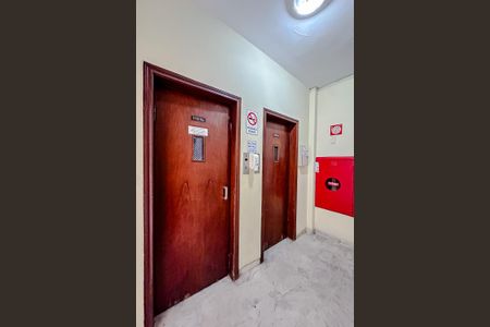 Apartamento à venda com 90m², 3 quartos e sem vagaÁrea comum