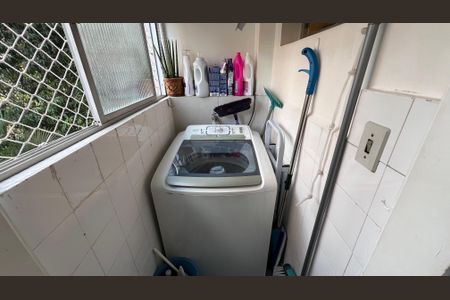 Apartamento à venda com 60m², 2 quartos e 1 vagaÁrea de Serviço