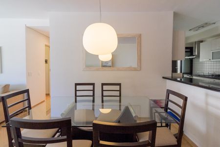 Apartamento à venda com 105m², 2 quartos e 2 vagas Apartamento à venda com 105m², 2 quartos e 2 vagasSala de Estar