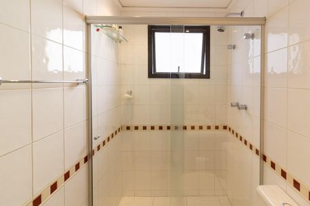 Apartamento à venda com 105m², 2 quartos e 2 vagas Apartamento à venda com 105m², 2 quartos e 2 vagasBanheiro da Suíte 2
