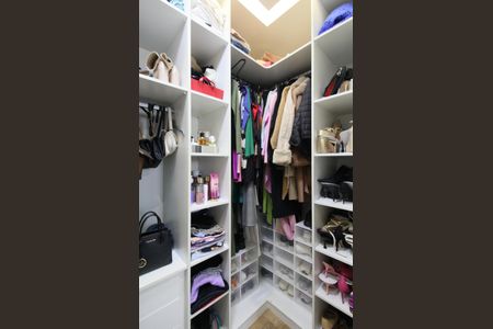 Apartamento à venda com 84m², 3 quartos e 2 vagasCloset da suíte