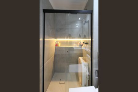 Apartamento à venda com 84m², 3 quartos e 2 vagasBanheiro Social