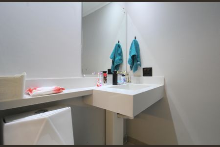 Apartamento à venda com 84m², 3 quartos e 2 vagasBanheiro Social