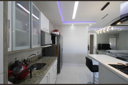 Apartamento à venda com 84m², 3 quartos e 2 vagasCozinha