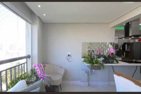 Apartamento à venda com 84m², 3 quartos e 2 vagasSala