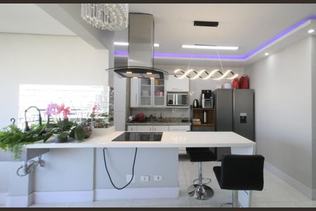 Apartamento à venda com 84m², 3 quartos e 2 vagasCozinha