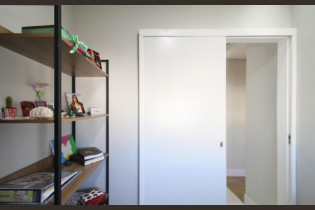 Apartamento à venda com 84m², 3 quartos e 2 vagasQuarto 2