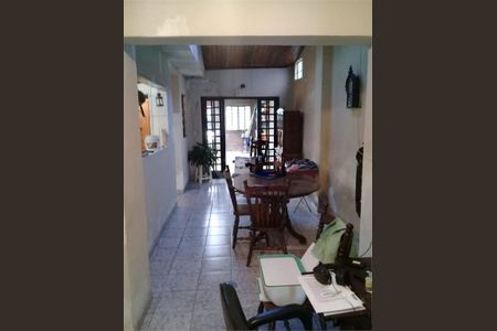 Casa à venda com 3 quartos, 220m² em Campestre, Santo André