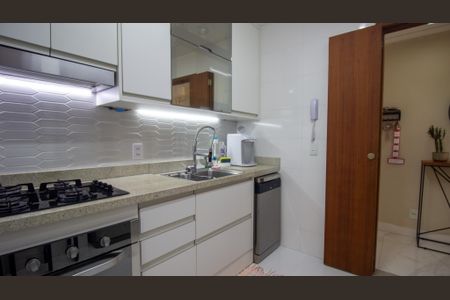Apartamento à venda com 100m², 3 quartos e 2 vagasCozinha