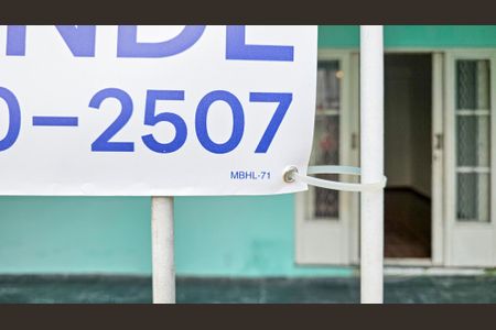 Casa à venda com 183m², 4 quartos e 1 vagaPlaca MBHL-71