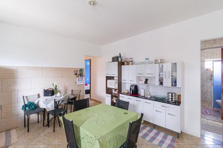 Casa à venda com 183m², 4 quartos e 1 vagaCozinha