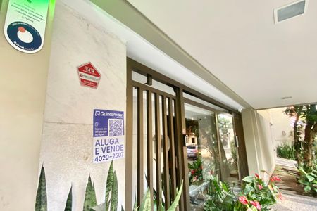 Apartamento à venda com 140m², 3 quartos e 2 vagas Apartamento à venda com 140m², 3 quartos e 2 vagasPlaca