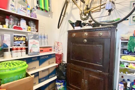 Apartamento à venda com 140m², 3 quartos e 2 vagas Apartamento à venda com 140m², 3 quartos e 2 vagasQuarto de Serviço