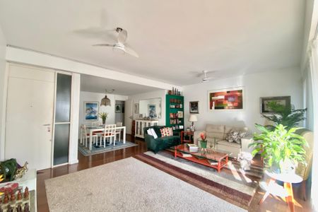 Apartamento à venda com 140m², 3 quartos e 2 vagas Apartamento à venda com 140m², 3 quartos e 2 vagasSala