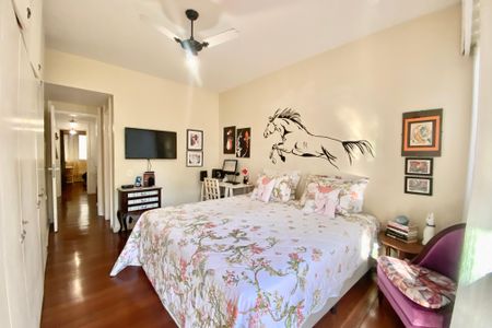 Apartamento à venda com 140m², 3 quartos e 2 vagas Apartamento à venda com 140m², 3 quartos e 2 vagasSuíte 3