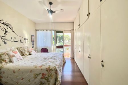 Apartamento à venda com 140m², 3 quartos e 2 vagas Apartamento à venda com 140m², 3 quartos e 2 vagasSuíte 3
