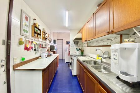 Apartamento à venda com 140m², 3 quartos e 2 vagas Apartamento à venda com 140m², 3 quartos e 2 vagasCozinha