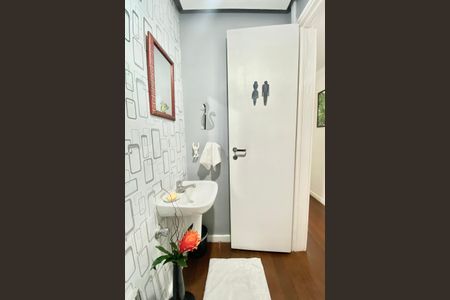 Apartamento à venda com 140m², 3 quartos e 2 vagas Apartamento à venda com 140m², 3 quartos e 2 vagasLavabo da Sala