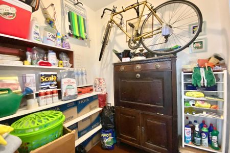 Apartamento à venda com 140m², 3 quartos e 2 vagas Apartamento à venda com 140m², 3 quartos e 2 vagasQuarto de Serviço