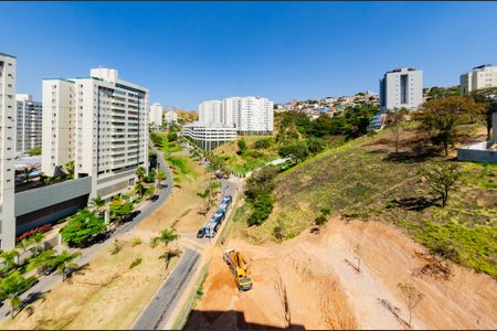 Apartamento para alugar com 84m², 2 quartos e 2 vagasVista da Suíte 2