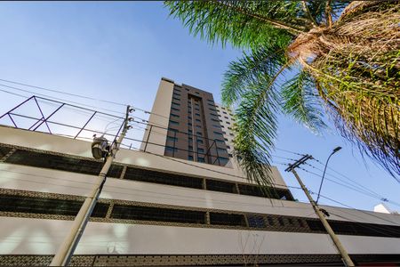 Apartamento para alugar com 84m², 2 quartos e 2 vagasFachada