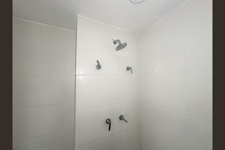 Studio para alugar com 27m², 1 quarto e sem vaga Studio para alugar com 27m², 1 quarto e sem vagaBanheiro Social