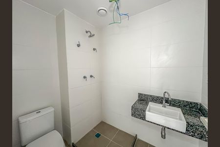Studio para alugar com 27m², 1 quarto e sem vaga Studio para alugar com 27m², 1 quarto e sem vagaBanheiro Social